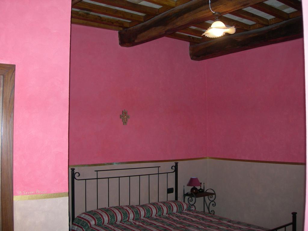 Societa Agricola F.Lli Angelucci Villa Cannara ภายนอก รูปภาพ