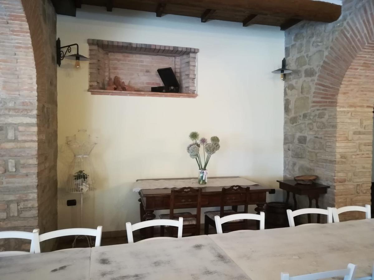 Societa Agricola F.Lli Angelucci Villa Cannara ภายนอก รูปภาพ